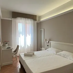 https://hotel-aquila-castelfranco-emilia.emilia-romagnahotels.net
